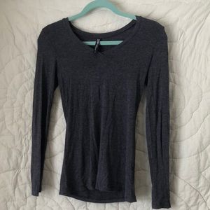 Boutique charcoal stretch knit l/s tee, S